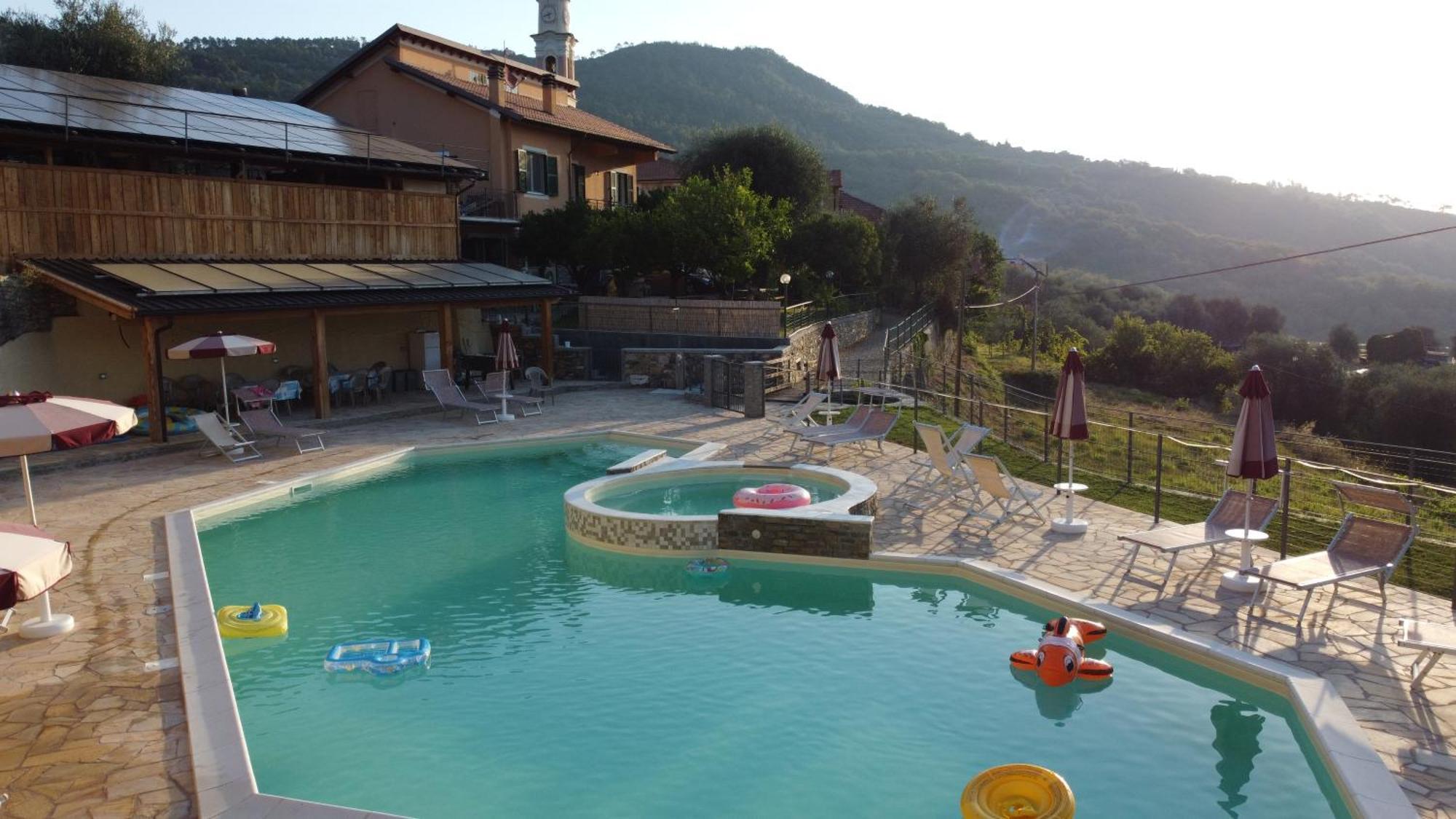 Agriturismo Gli Ulivi Garlenda Ngoại thất bức ảnh