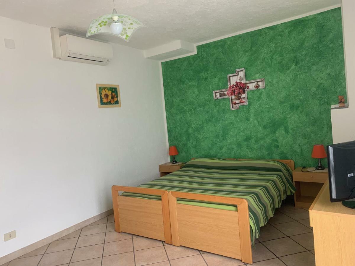 Agriturismo Gli Ulivi Garlenda Ngoại thất bức ảnh